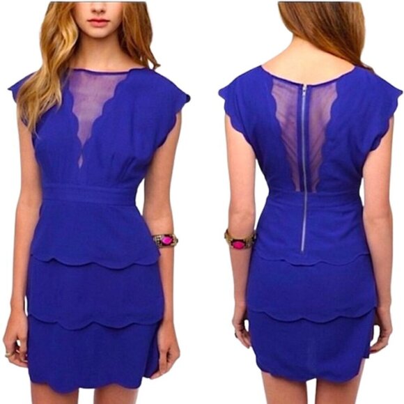Urban Outfitters Dresses & Skirts - URBAN OUTFITTERS DAZZLING Blue Dress scalloped trim Size medium